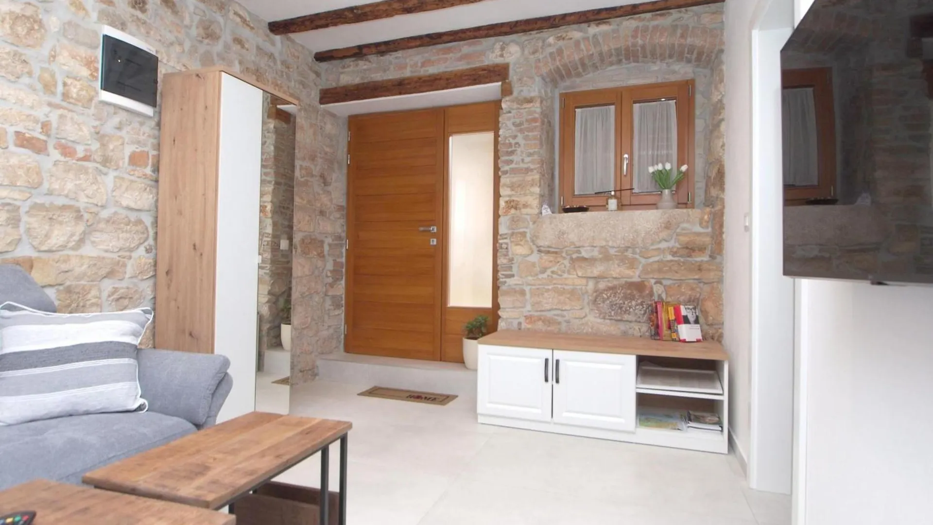 Apartment Ester Rovinj 0*,  Croacia
